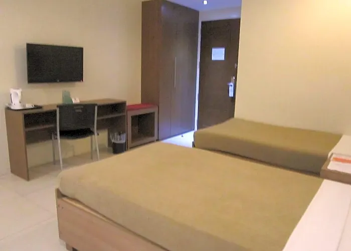 Adelfa 3* Cebu