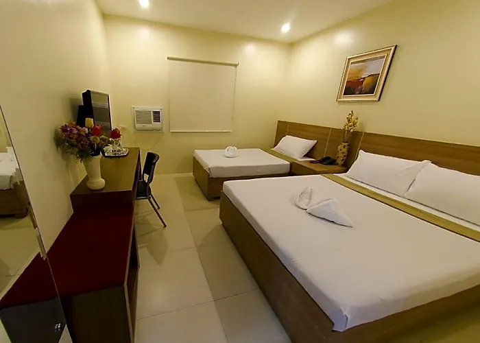 Adelfa Hotell